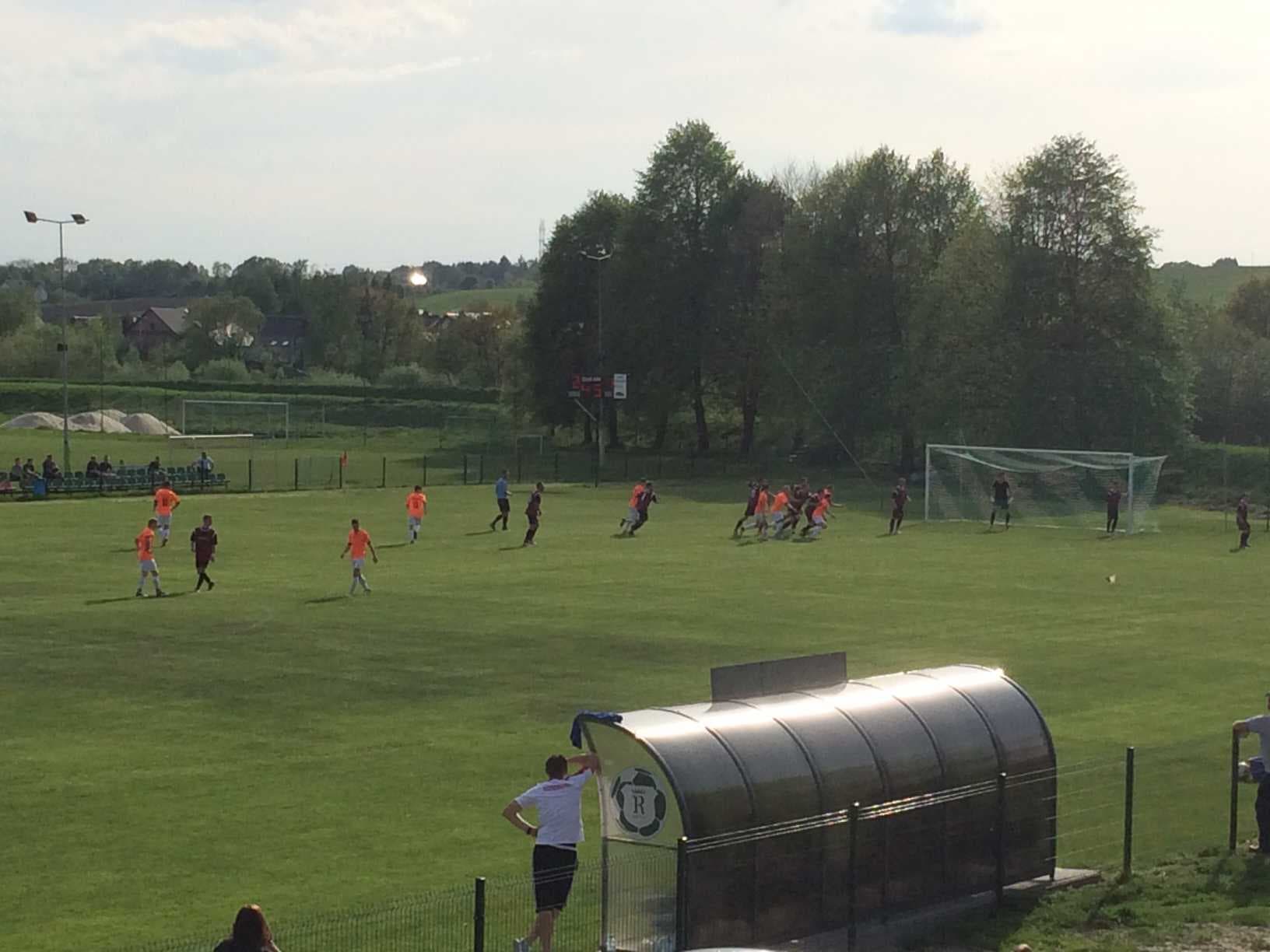 Radziszowianka - Zielonka Wrząsowice: 6-1