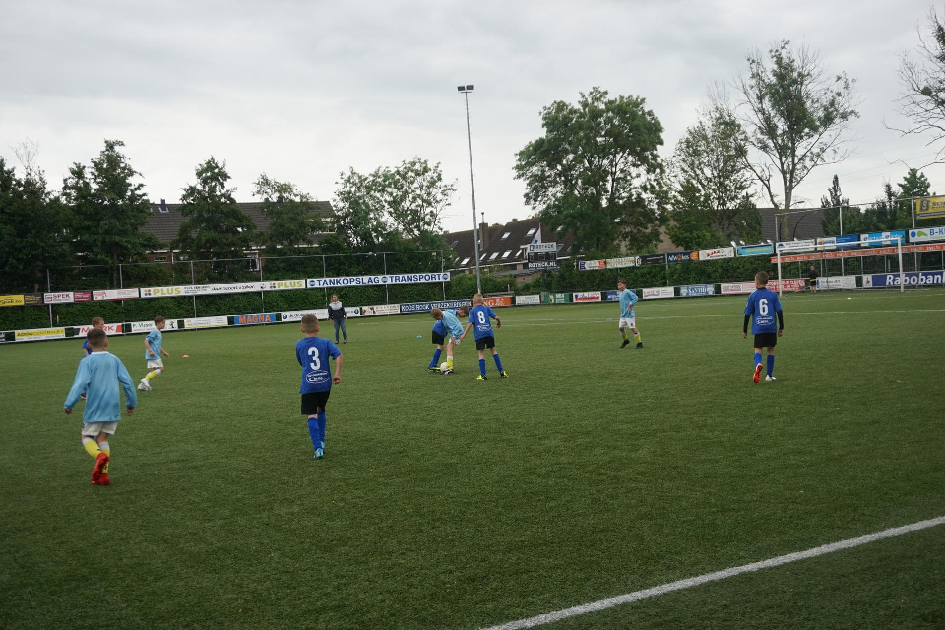 Relacja z wyjazdu na turniej do  Holandii :MEMORIAL CUP COEN MOULIJN, Holandia. U9,10 - 07.06 - 09.06 — zdjęcie 12
