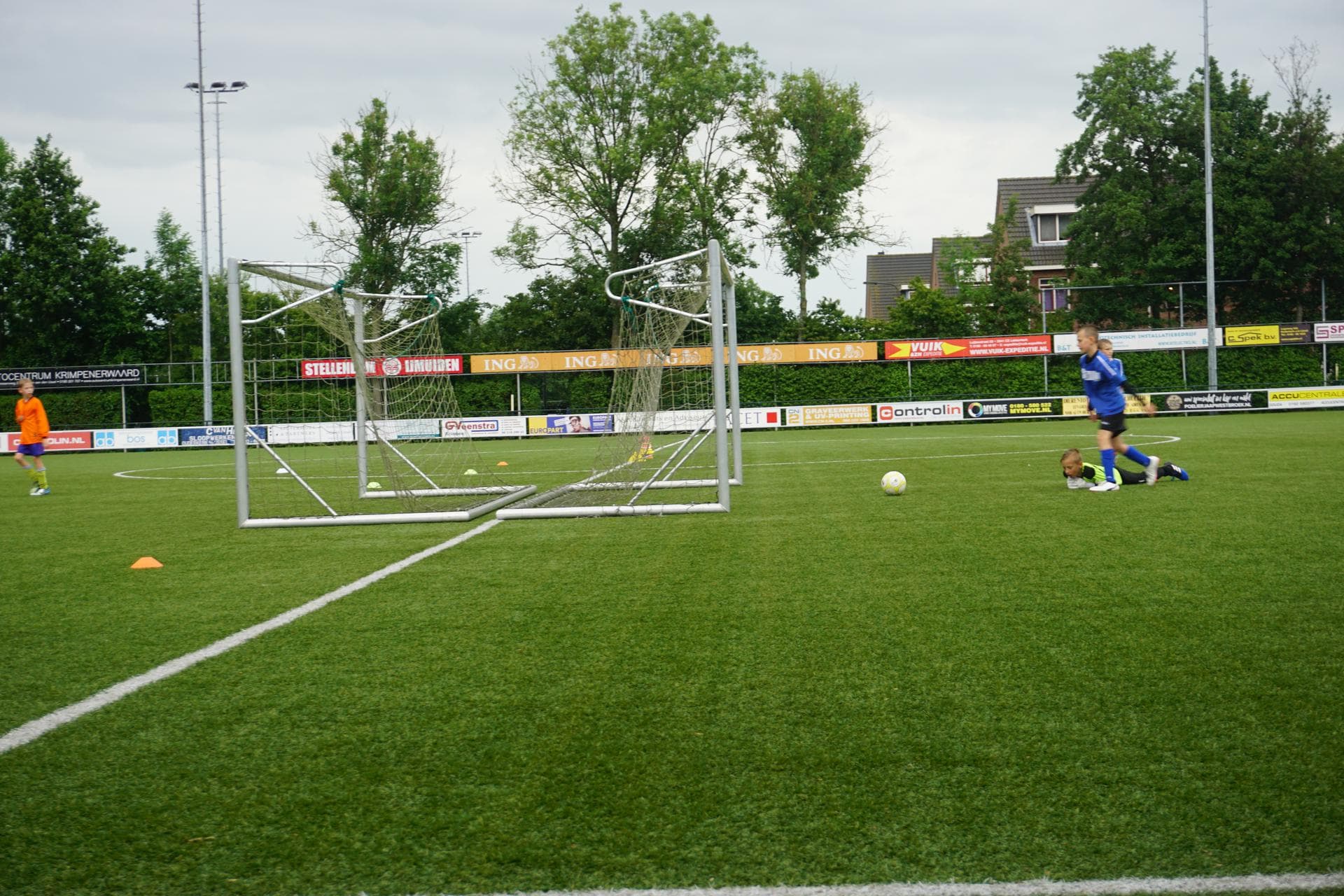 Relacja z wyjazdu na turniej do  Holandii :MEMORIAL CUP COEN MOULIJN, Holandia. U9,10 - 07.06 - 09.06 — zdjęcie 22