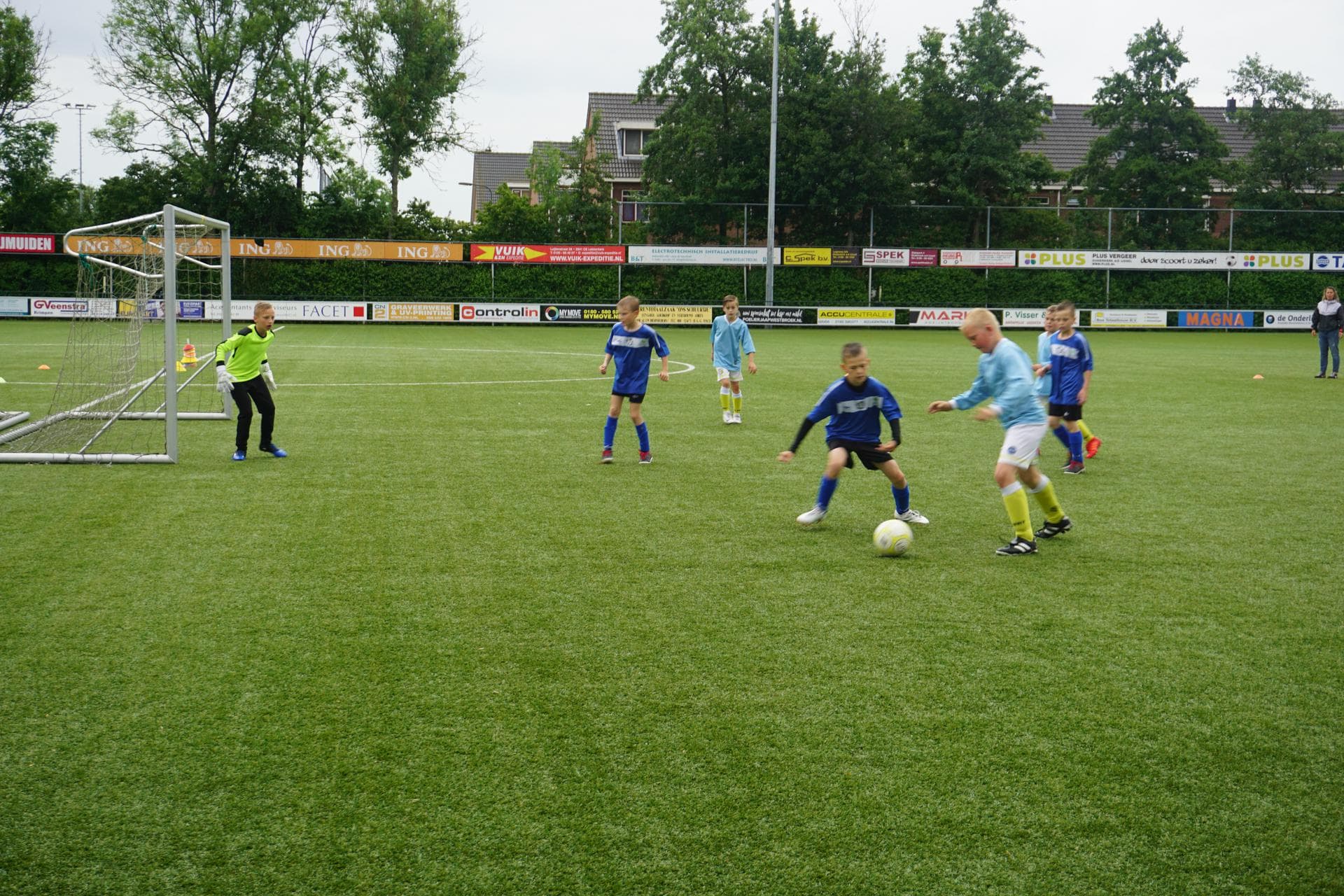 Relacja z wyjazdu na turniej do  Holandii :MEMORIAL CUP COEN MOULIJN, Holandia. U9,10 - 07.06 - 09.06 — zdjęcie 34