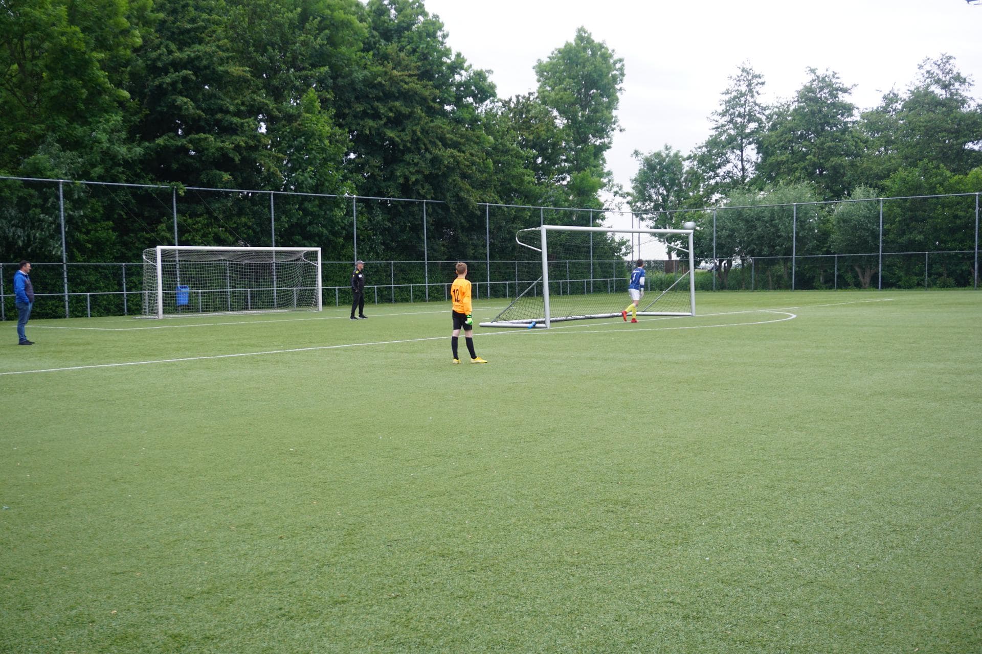 Relacja z wyjazdu na turniej do  Holandii :MEMORIAL CUP COEN MOULIJN, Holandia. U9,10 - 07.06 - 09.06 — zdjęcie 63
