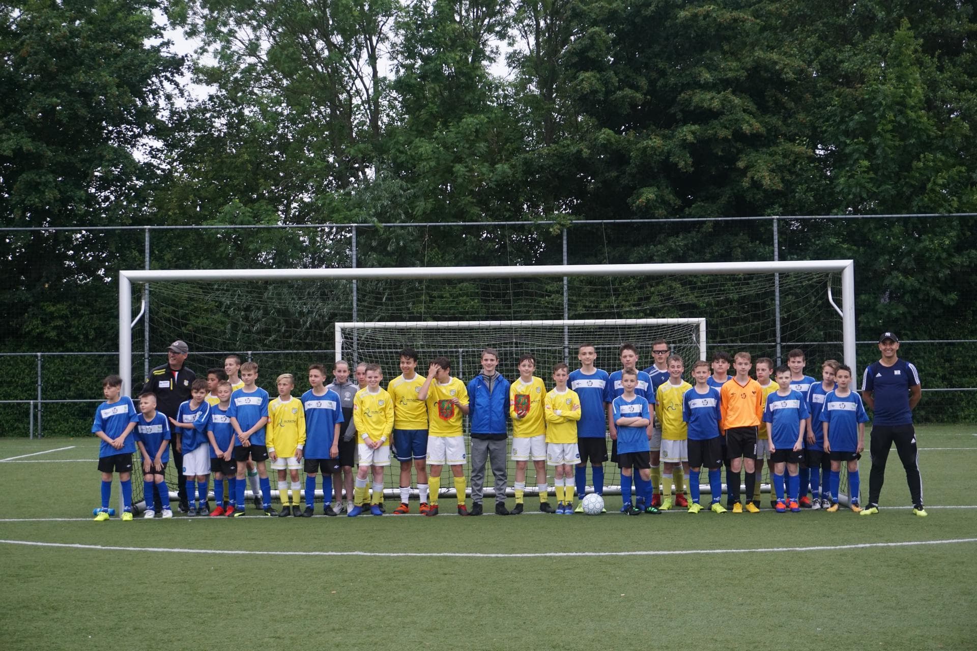 Relacja z wyjazdu na turniej do  Holandii :MEMORIAL CUP COEN MOULIJN, Holandia. U9,10 - 07.06 - 09.06 — zdjęcie 67