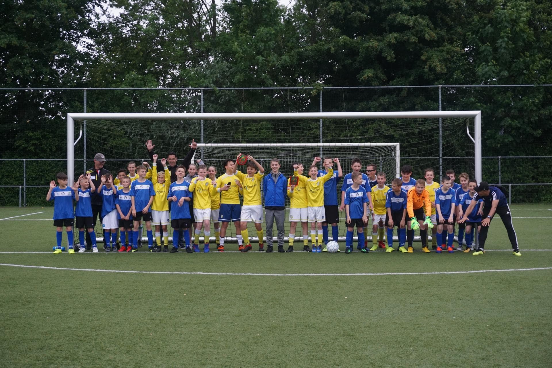 Relacja z wyjazdu na turniej do  Holandii :MEMORIAL CUP COEN MOULIJN, Holandia. U9,10 - 07.06 - 09.06 — zdjęcie 72