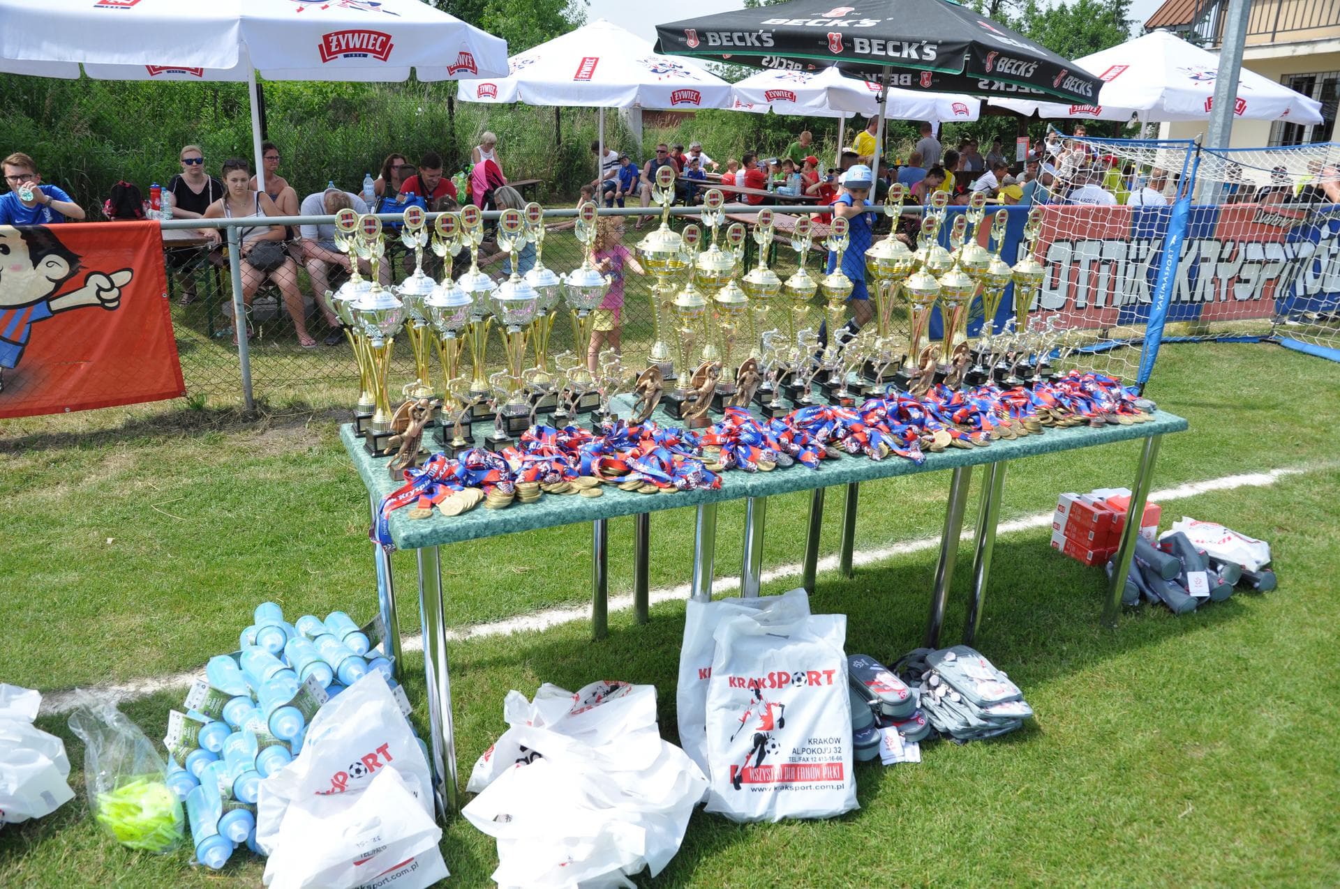 ORLIKI Z PUCHAREM „DZIEŃ PIŁKARZA – KRYSPINÓW” — zdjęcie 115