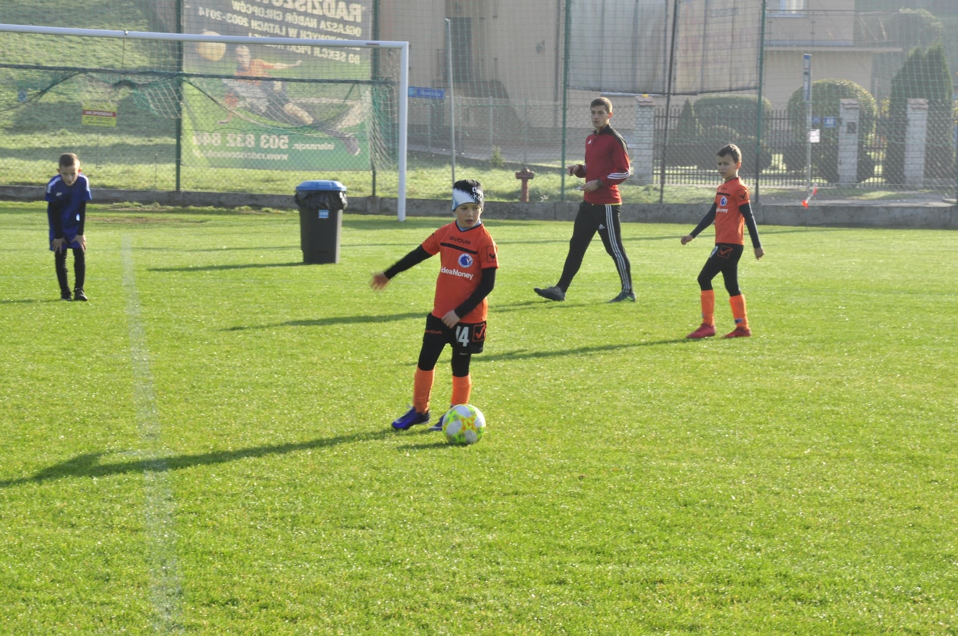 Turniej Piłkarski dla rocznika 2012 - RADZISZOWIANKA CUP I EDYCJA. Fotorelacja. — zdjęcie 101