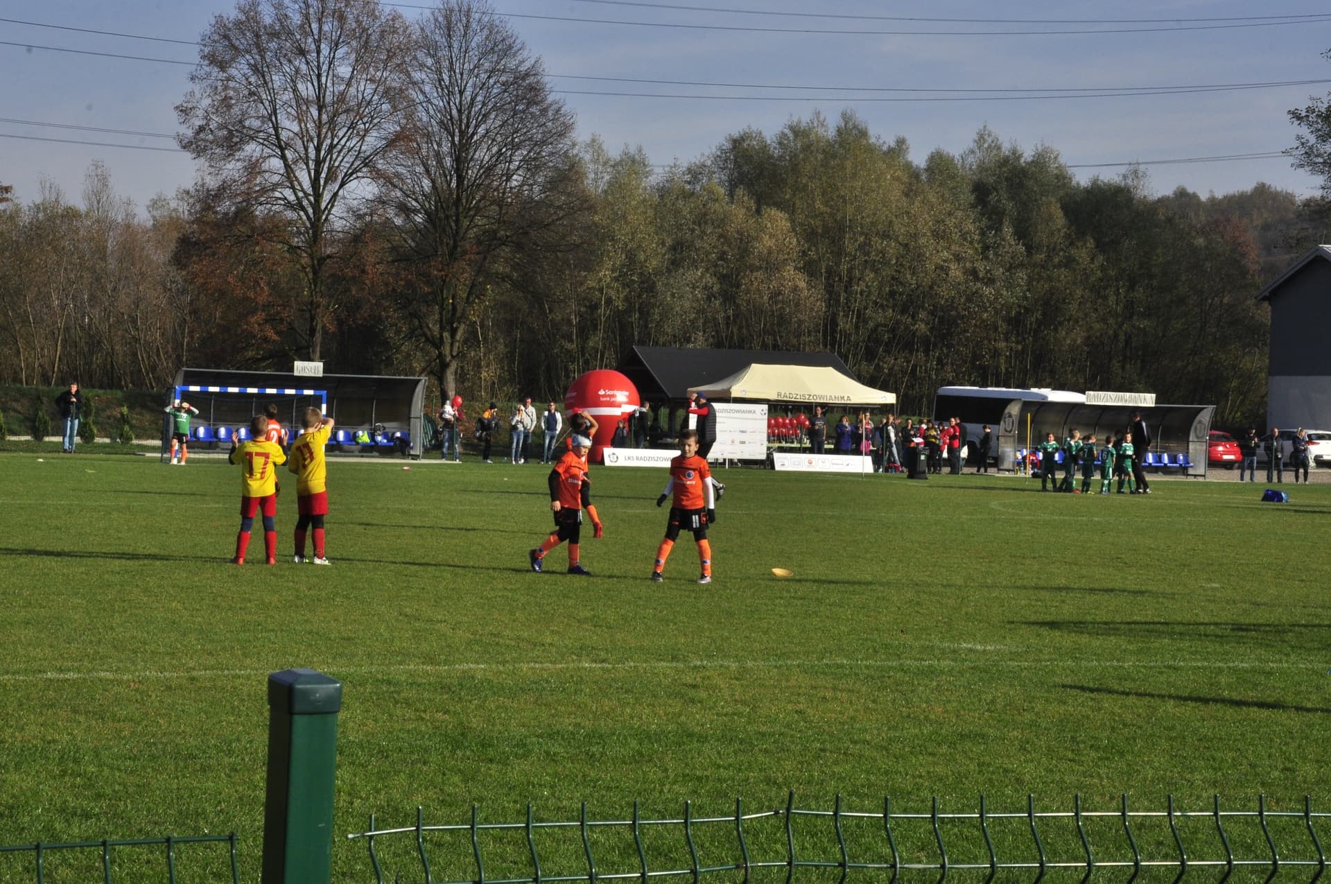 Turniej Piłkarski dla rocznika 2012 - RADZISZOWIANKA CUP I EDYCJA. Fotorelacja. — zdjęcie 216