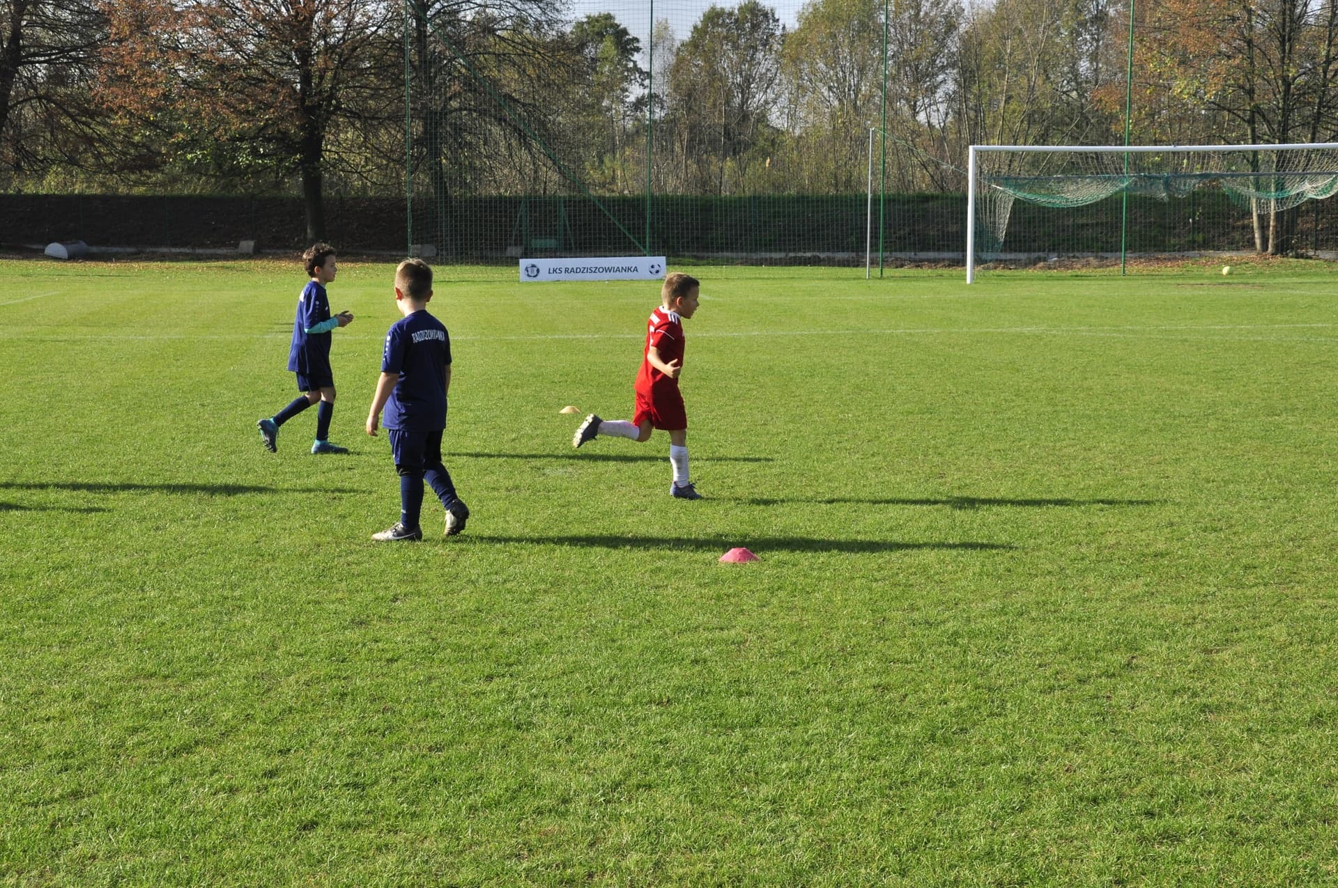 Turniej Piłkarski dla rocznika 2012 - RADZISZOWIANKA CUP I EDYCJA. Fotorelacja. — zdjęcie 458