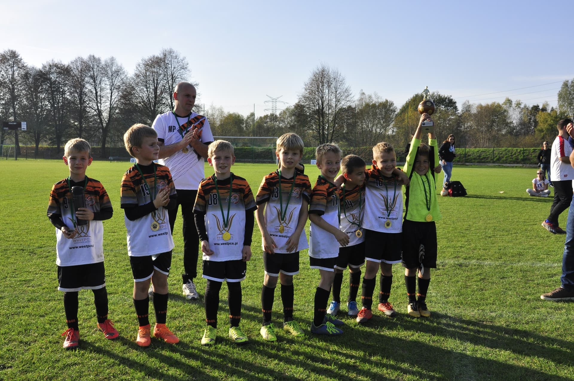 Turniej Piłkarski dla rocznika 2012 - RADZISZOWIANKA CUP I EDYCJA. Fotorelacja. — zdjęcie 711
