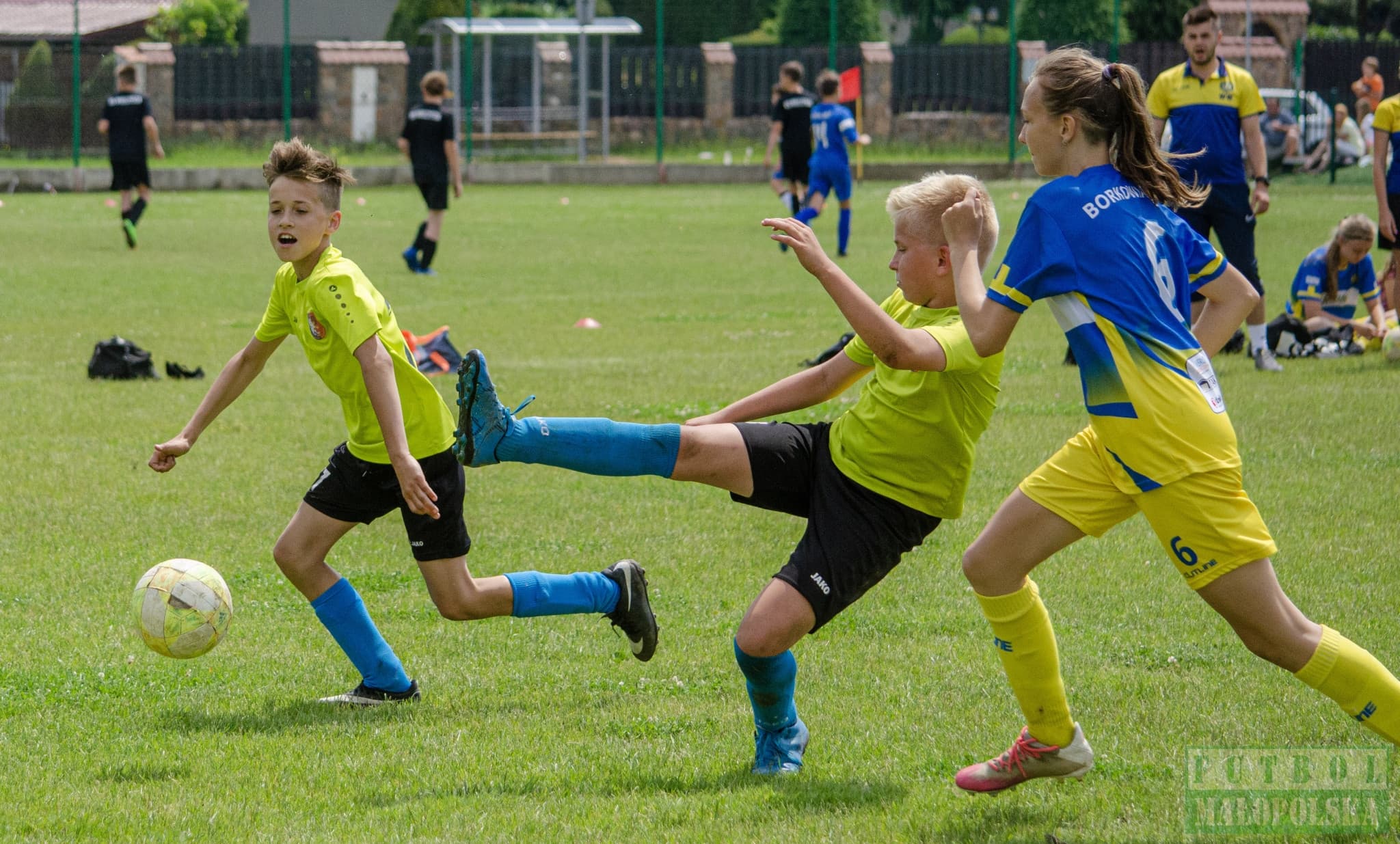 Radziszowianka Cup dla rocznika 2008 - piłkarski maraton w Radziszowie (foto) — zdjęcie 141