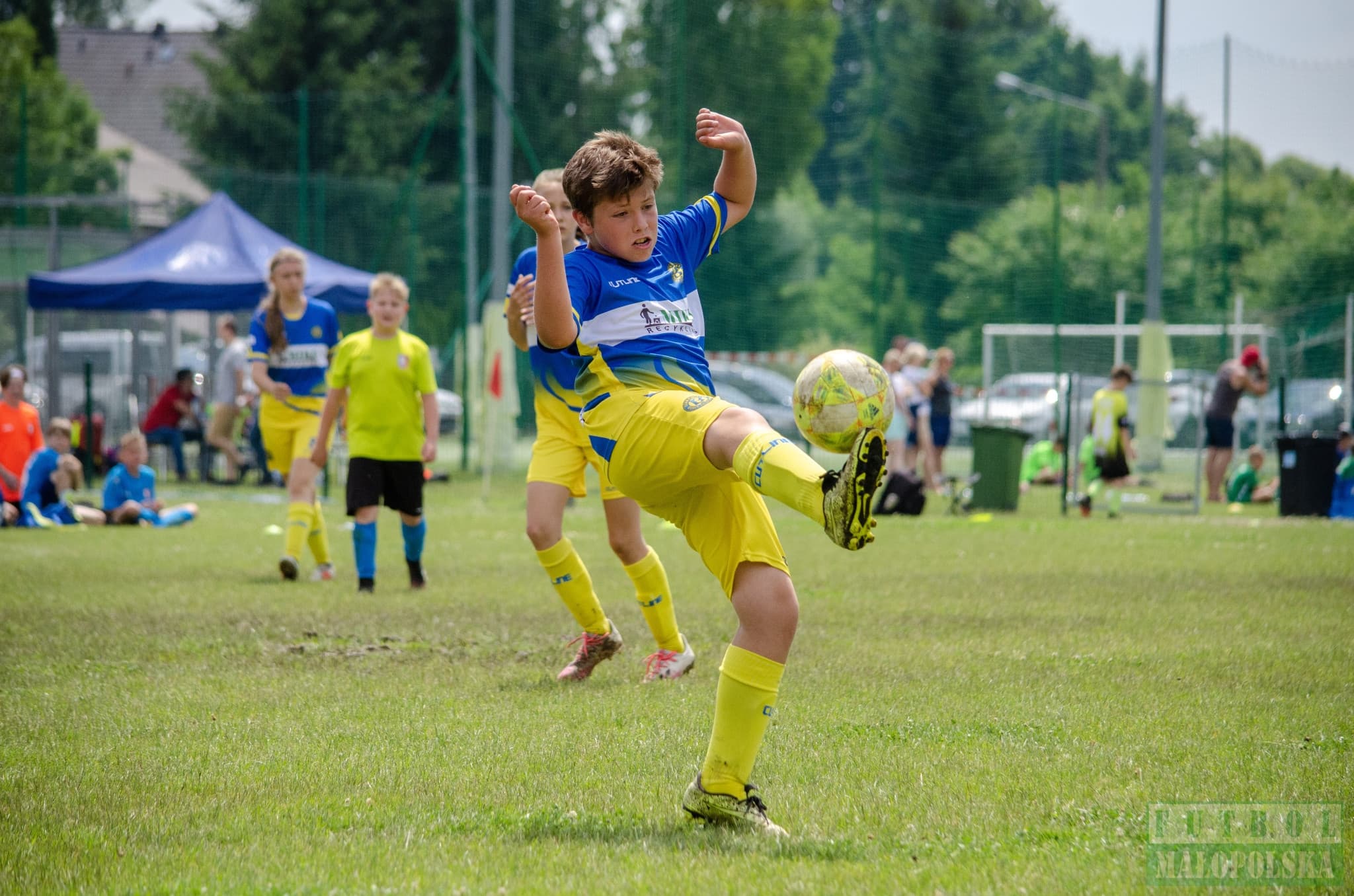 Radziszowianka Cup dla rocznika 2008 - piłkarski maraton w Radziszowie (foto) — zdjęcie 153