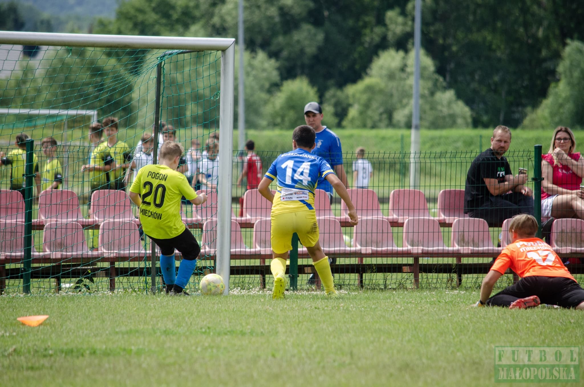 Radziszowianka Cup dla rocznika 2008 - piłkarski maraton w Radziszowie (foto) — zdjęcie 159