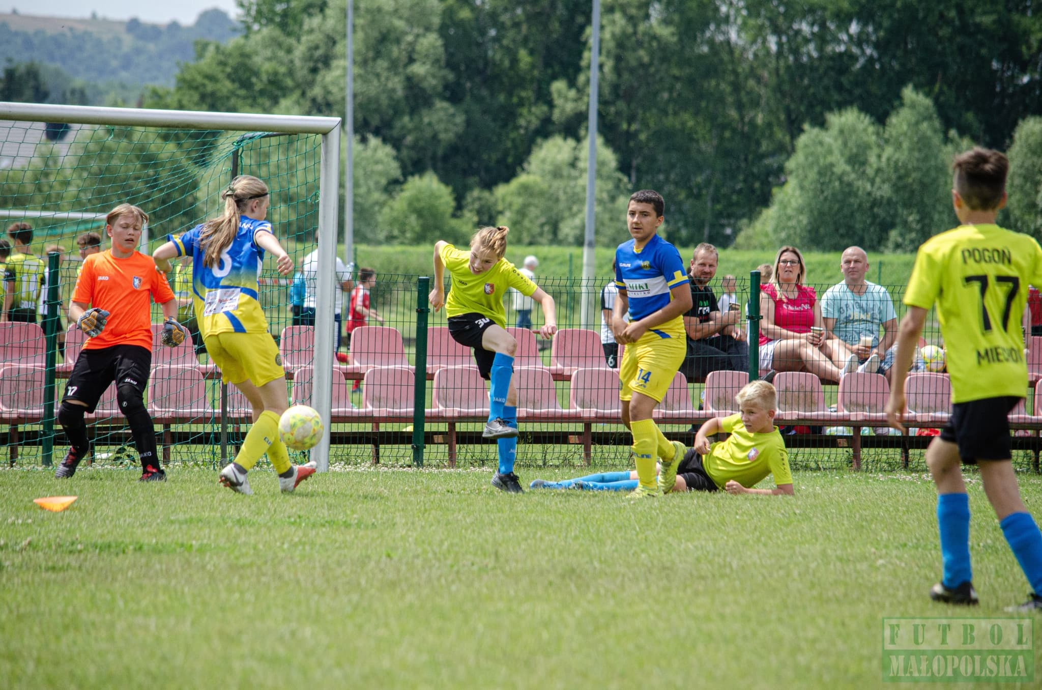 Radziszowianka Cup dla rocznika 2008 - piłkarski maraton w Radziszowie (foto) — zdjęcie 161