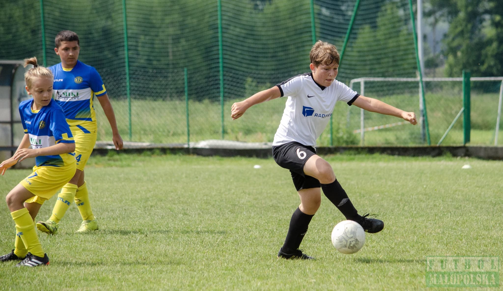 Radziszowianka Cup dla rocznika 2008 - piłkarski maraton w Radziszowie (foto)