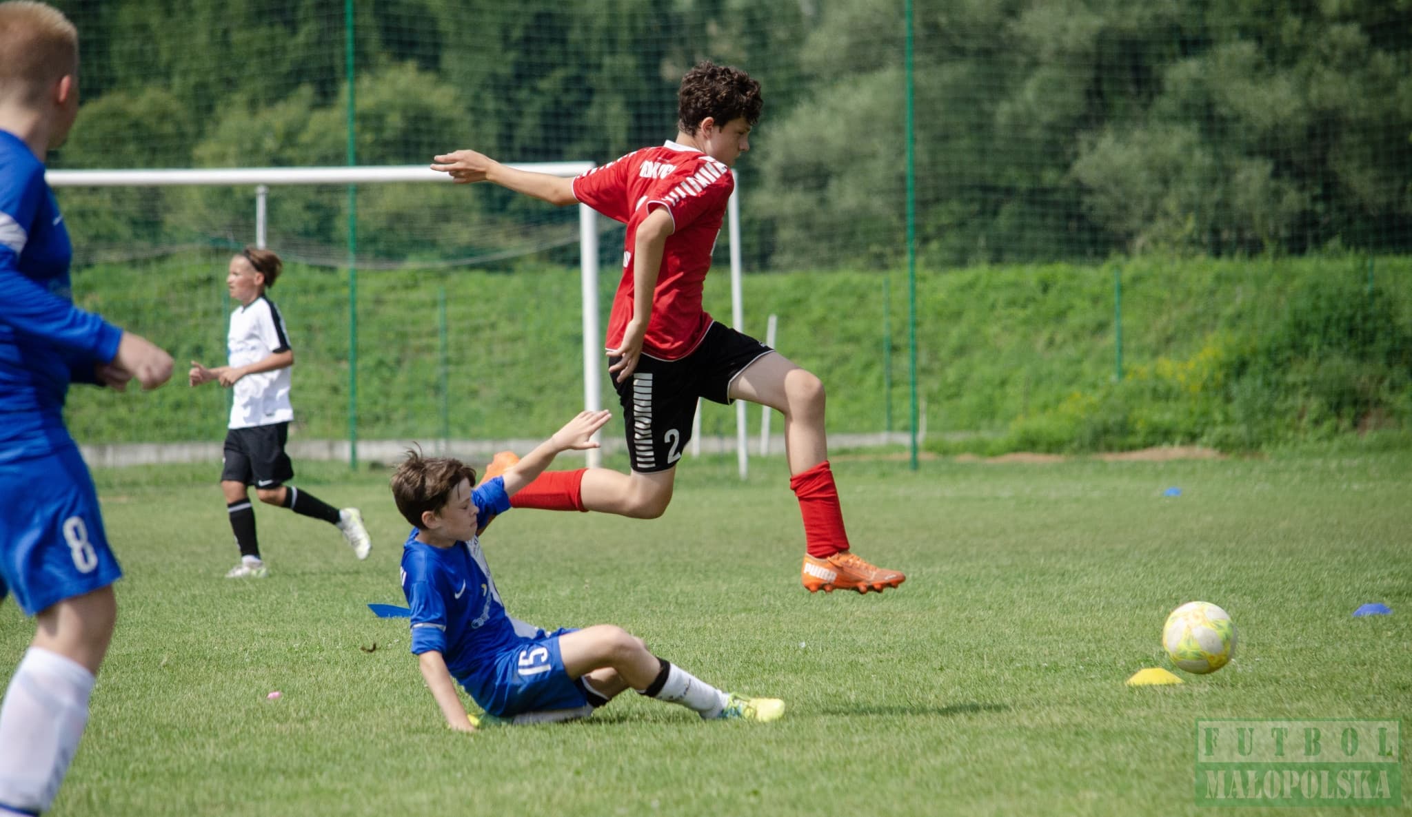Radziszowianka Cup dla rocznika 2008 - piłkarski maraton w Radziszowie (foto)