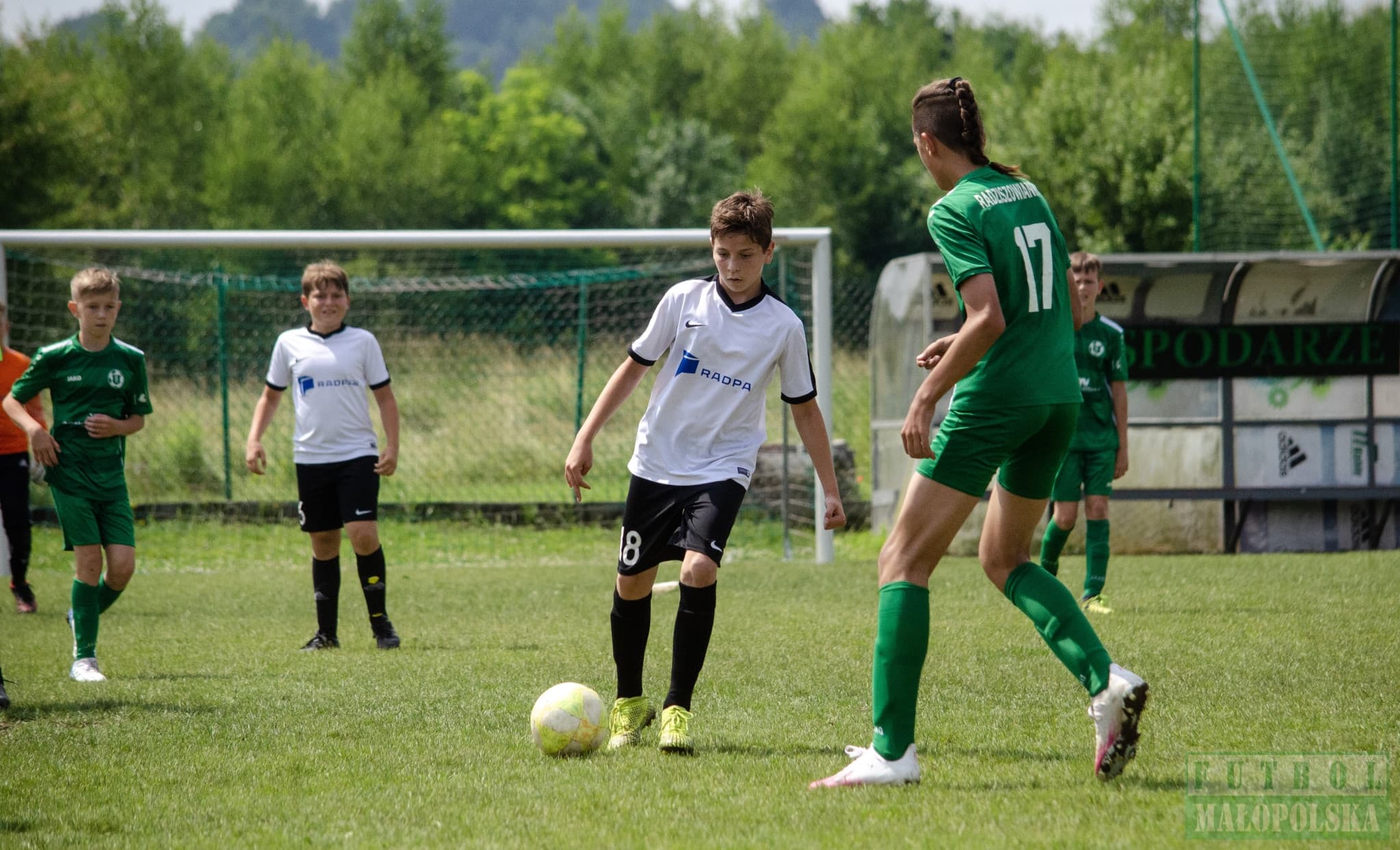 Radziszowianka Cup dla rocznika 2008 - piłkarski maraton w Radziszowie (foto) — zdjęcie 77