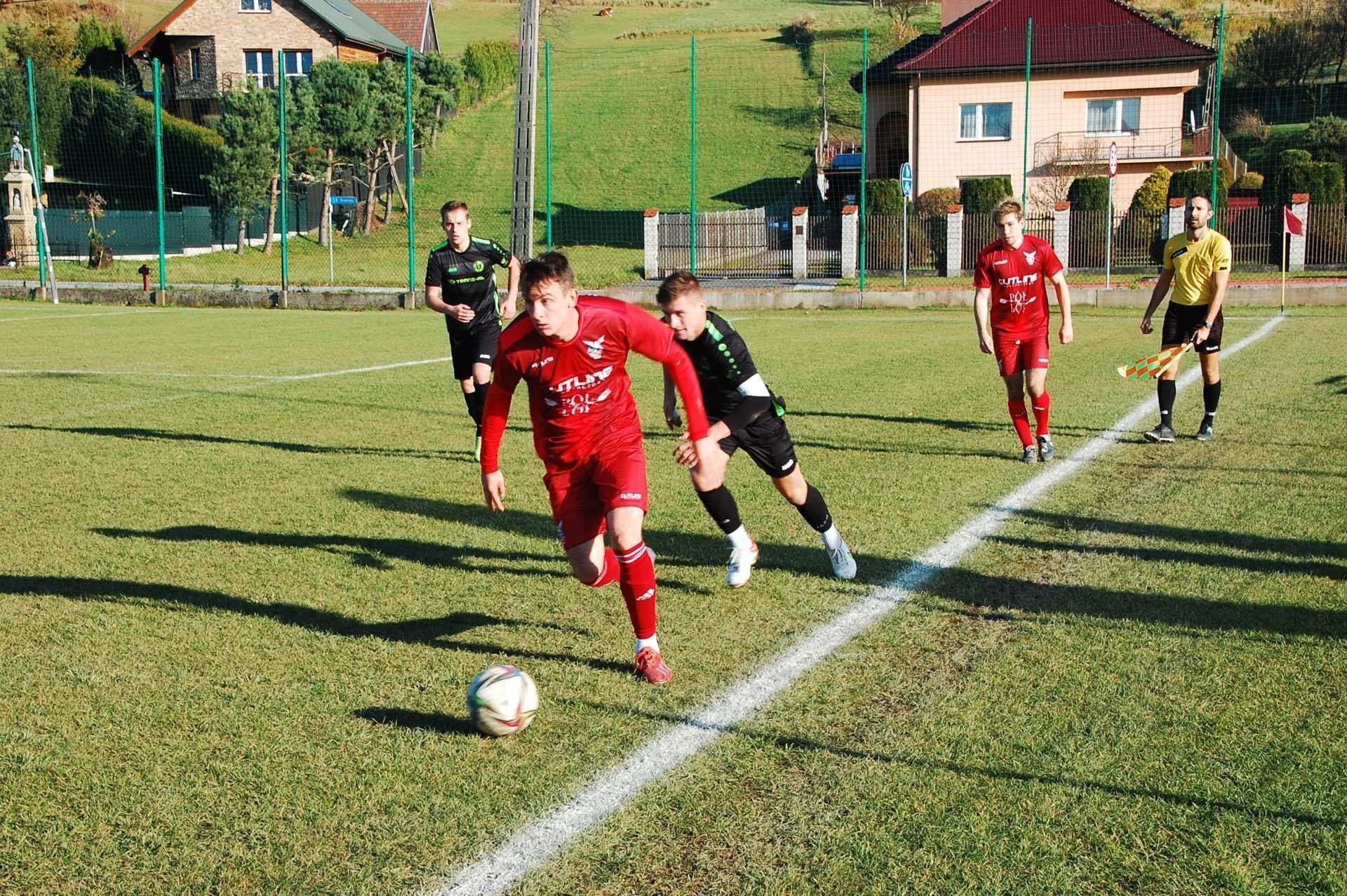 Radziszowianka - K.S. Orzeł Piaski Wielkie 5 :1