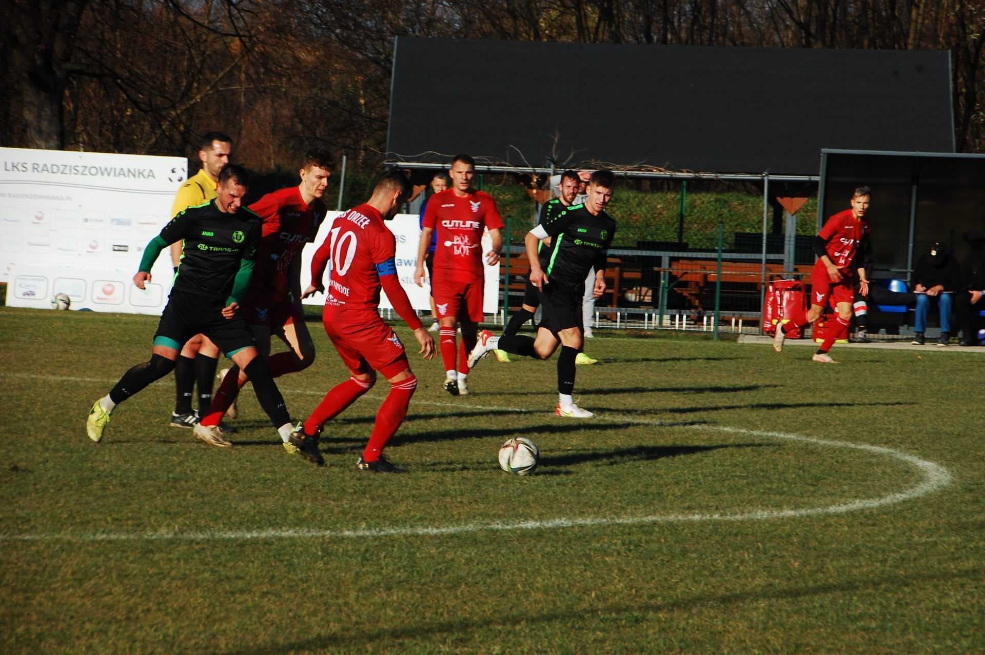 Radziszowianka - K.S. Orzeł Piaski Wielkie 5 :1