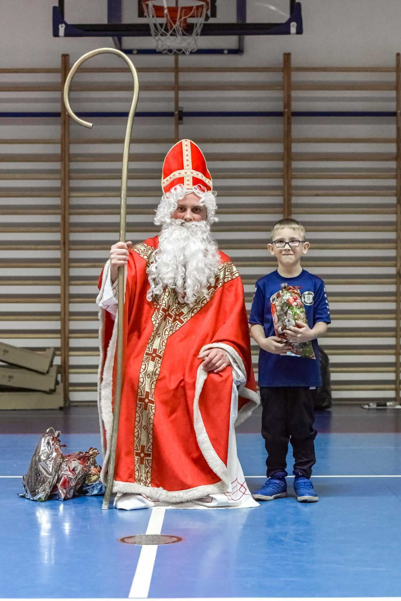 FOTORELACJA Mikołajki z Radziszowianka Radziszów  — zdjęcie 114