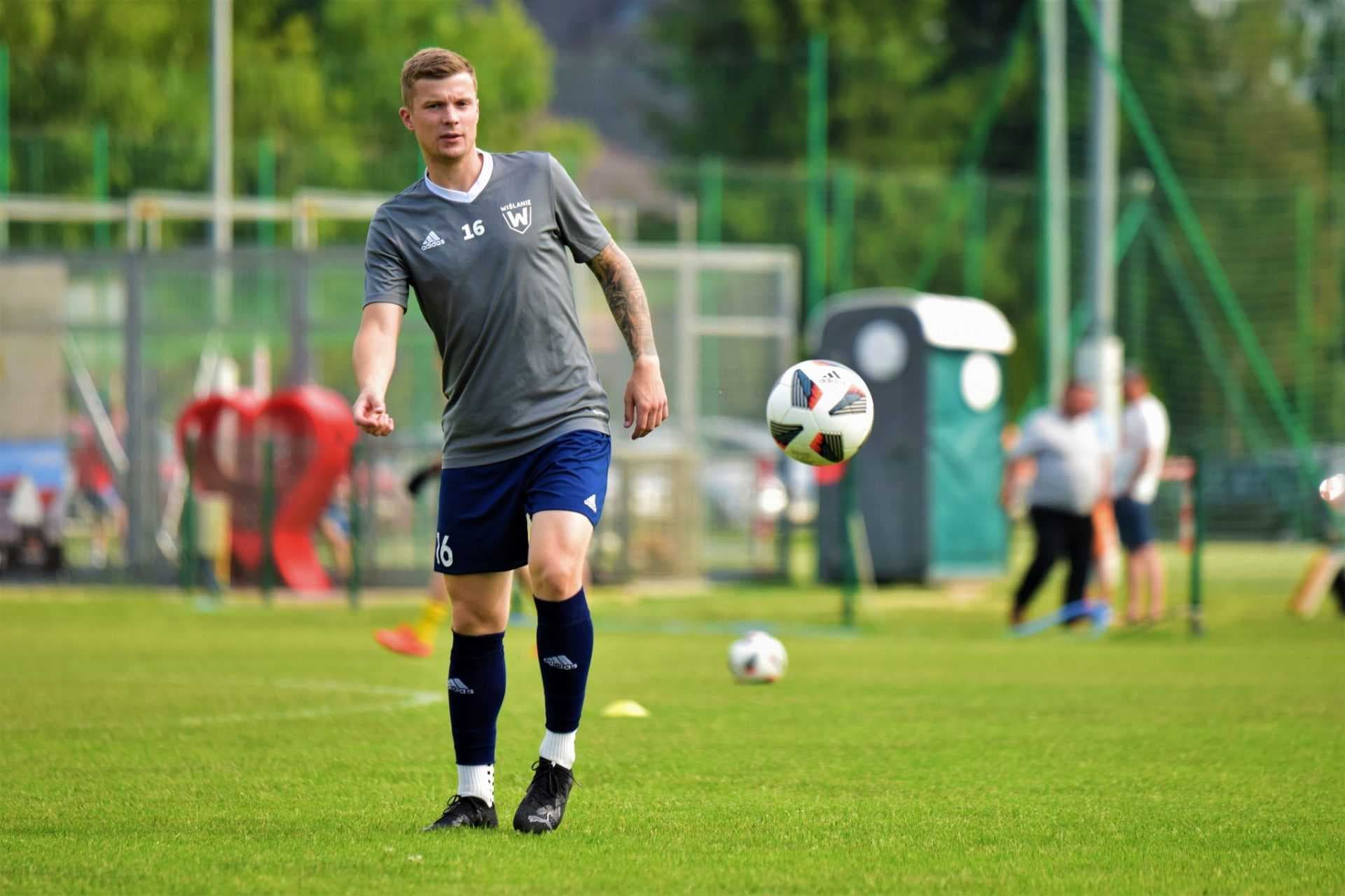 IV LIGA MAŁOPOLSKA: RADZISZOWIANKA - WIŚLANIE JAŚKOWICE galeria